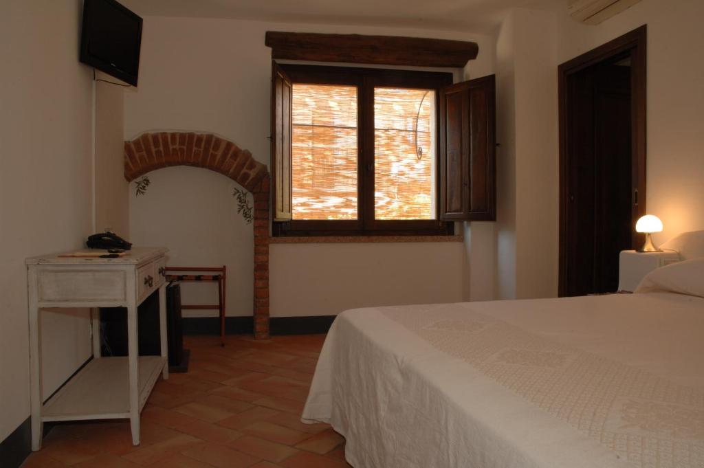 Nascar Hotel Santa Maria Navarrese Room photo