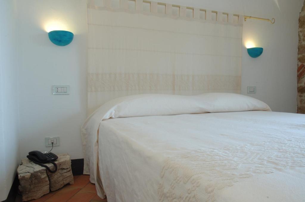 Nascar Hotel Santa Maria Navarrese Room photo
